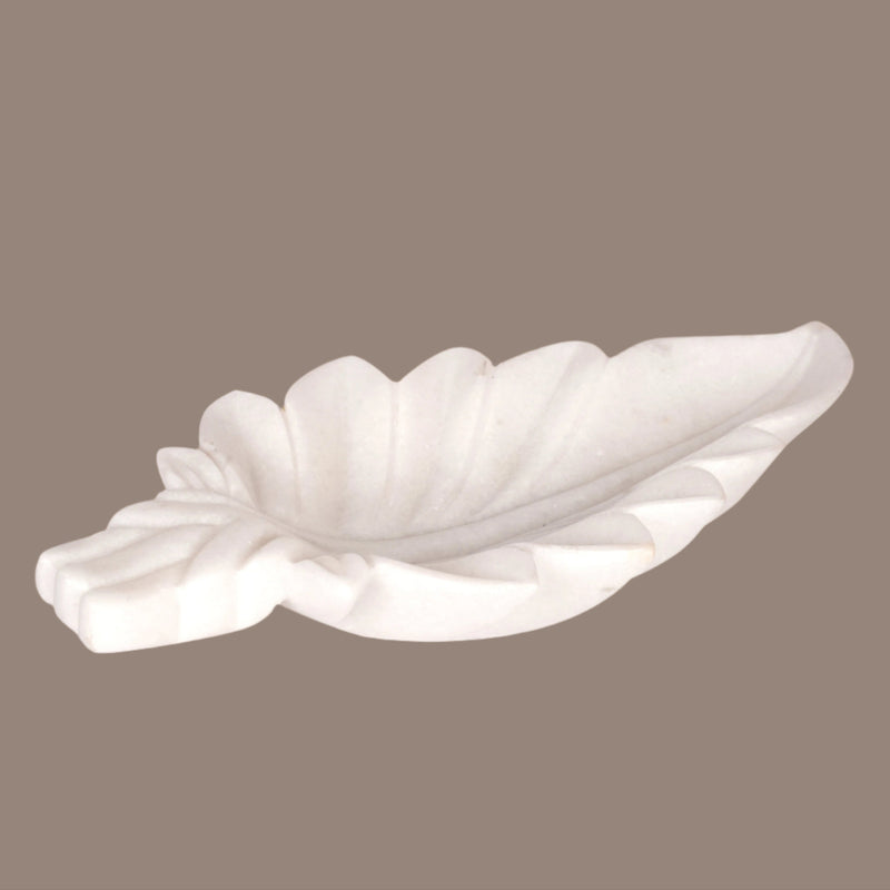 Nature's Embrace: Hand-Carved White Marble Leaf Tray | Organic Elegance