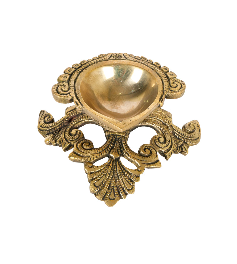 Handcrafted Ornate Brass Leaf Motif Diyas (Oil lamps)