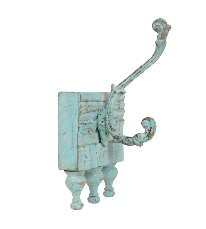 Handcrafted Wooden Wall Hooks – Colorful and Functional Decor