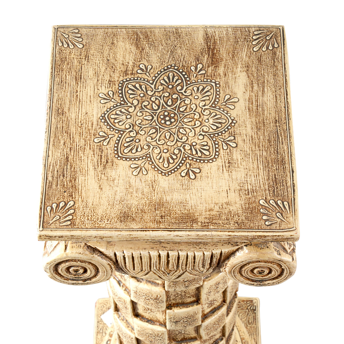 Handcrafted Wooden Pillar – A Statement of Heritage