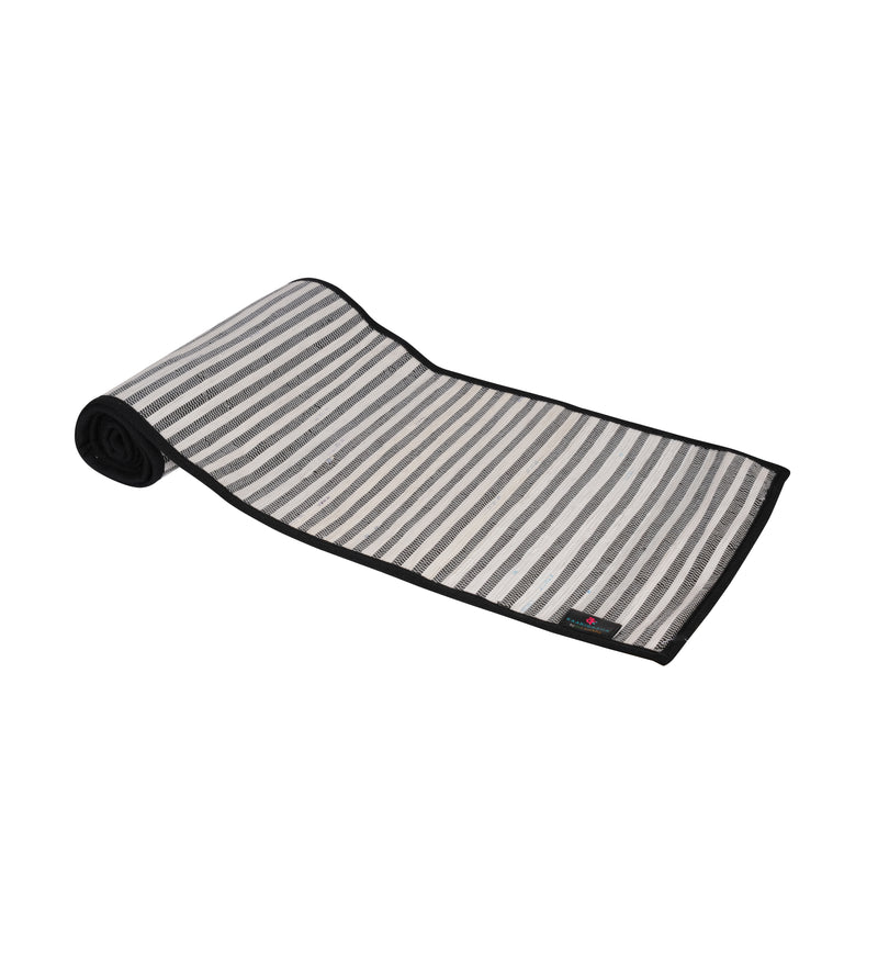 reCharkha: Eco-Friendly Hand-Woven Table Runner