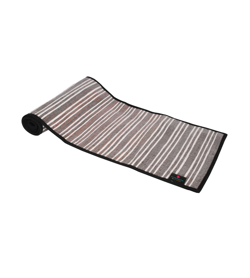 reCharkha: Eco-Friendly Hand-Woven Table Runner